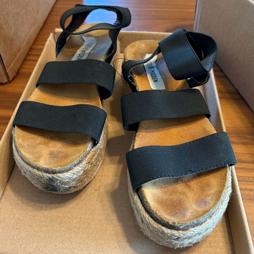 Steve Madden Kimmie Black Sandals size 6